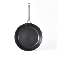 Tri-Ply Carbon Steel 
12-Inch Frying Pan